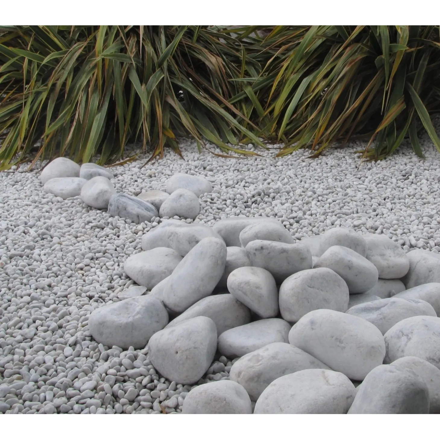 Ciottolo bianco Carrara 100-200 mm 15 kg