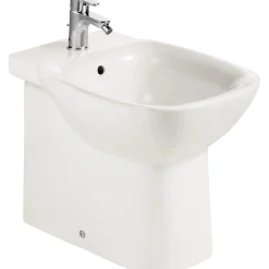 Debba bidet a terra bianco