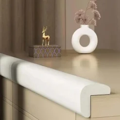 Paraspigoli in gomma bianco 1M x 1,5 cm