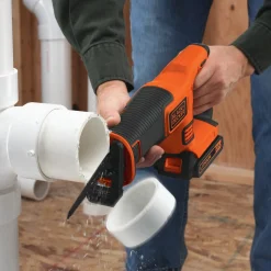 Seghetto alternativo Black+Decker 105 mm 18 V