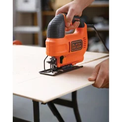 Seghetto alternativo Stanley Black+Decker 70 mm 520 W