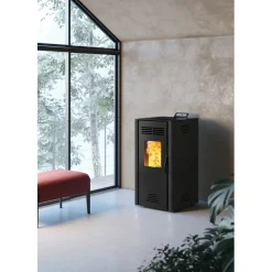 Stufa a pellet ventilata Invicta Adrano Plus 7,3 kW nero